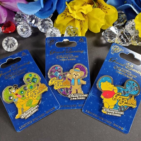Disney Duffy Pluto Trading Pin Pooh Shanghai Resort Brooch Lapel Pin Jewelry Pin - Picture 3 of 7